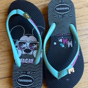 Havaianas Kids Sim Mickey Mouse Vacay Flip Flop Size 13C/1